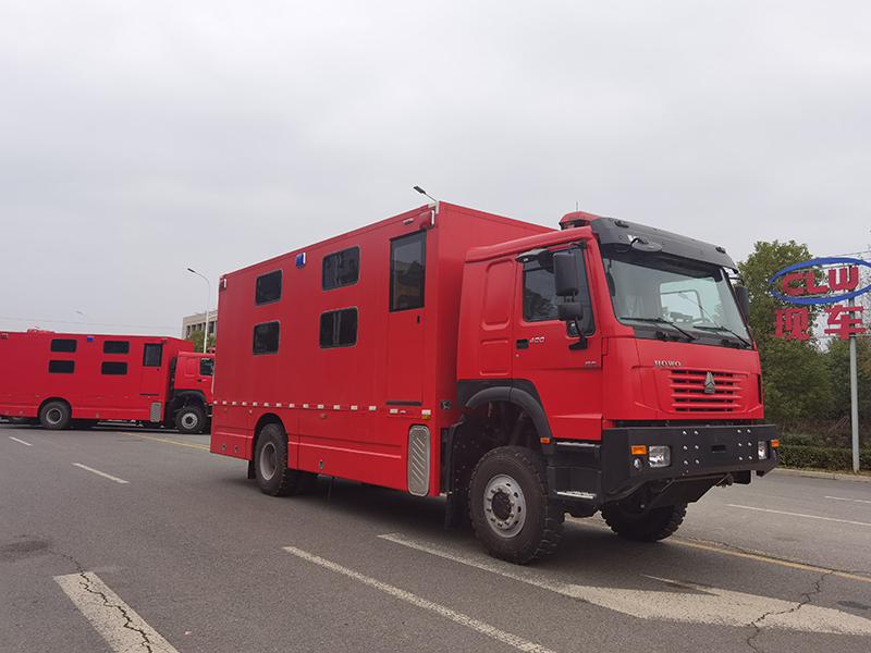 运兵宿营车